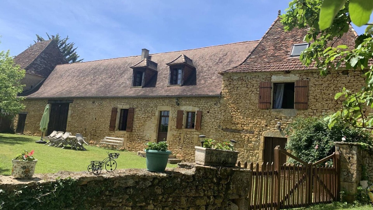 Pezuls Cottage | Charming 2-Bed Cottage with Private Pool, Garden, and Baby Amenities in Perigord Noir