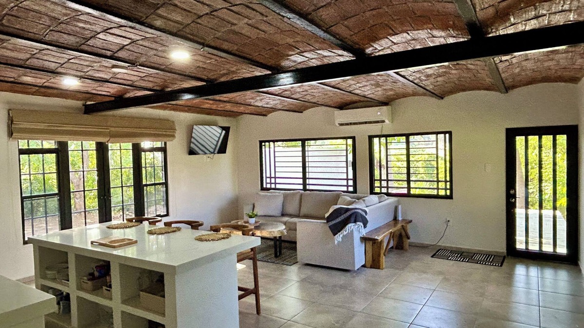 Platanitos House | Charming 2-bedroom house with WiFi, AC in fantastic Playa Platanitos