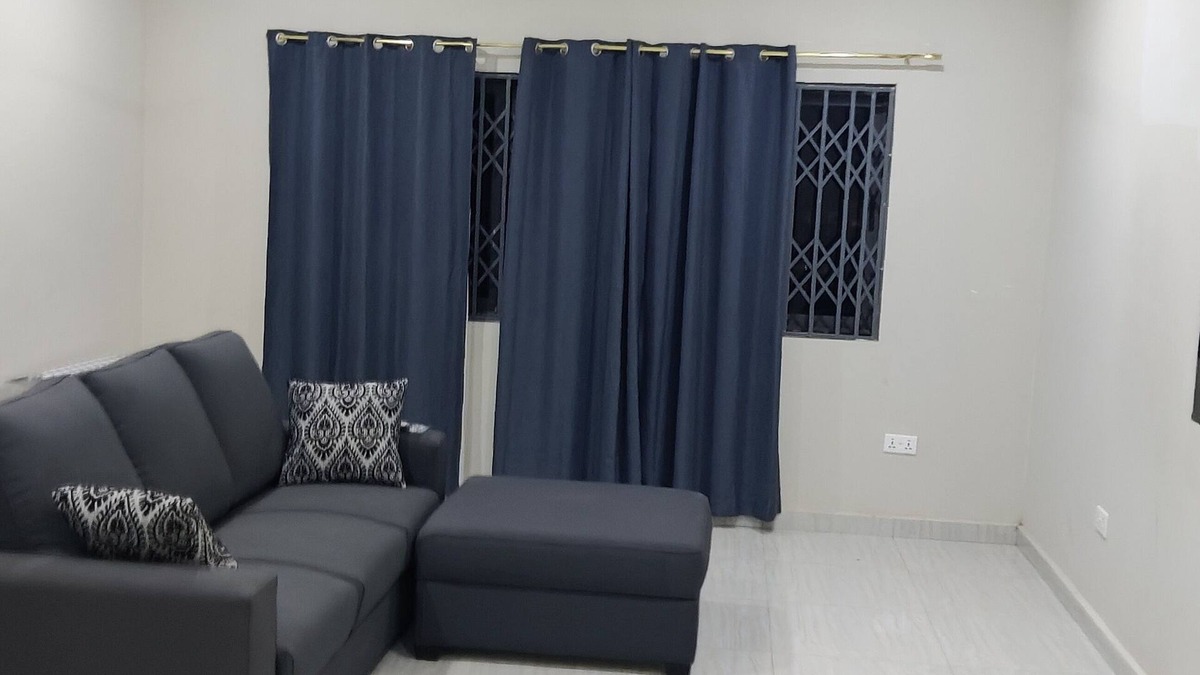 Elmina Apartment | Charming 2-bedroom apartment with AC, WiFi in lovely Ataabaze Elmina