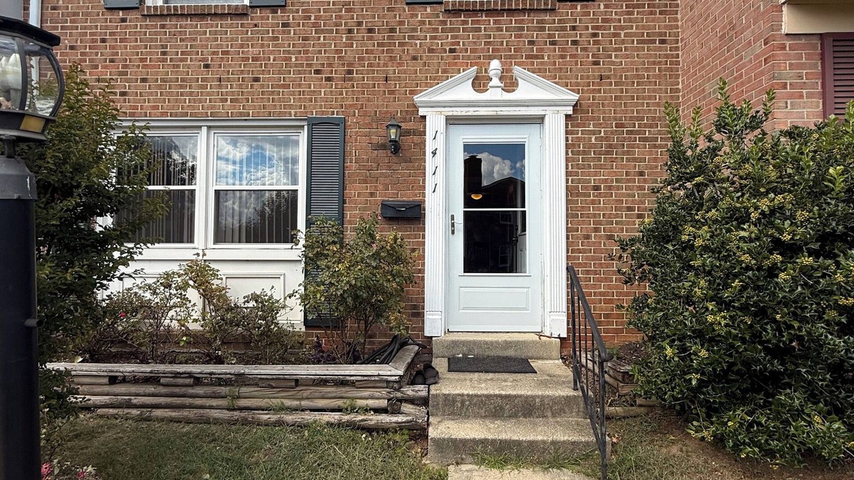 Fort Washington House | Charming 2-bedroom townhome in cool Fort Washington recently remodeled,