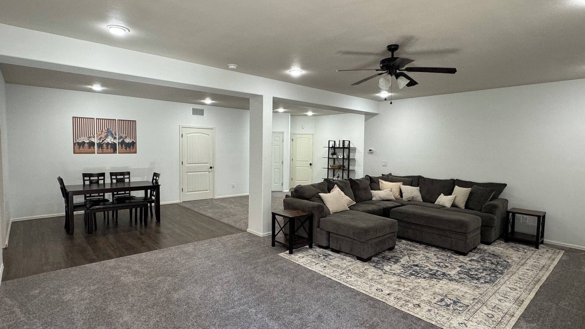 Grand Junction Apartment | Charming 2-bedroom apartment in Grand Junction with WiFi, AC - 30 Day+ Stays!