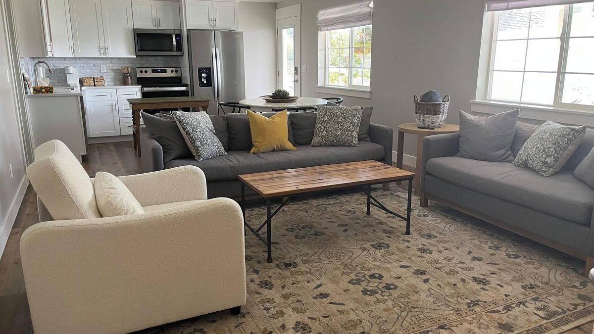 Pleasant Grove Apartment | Charming 2-bedroom apartment in Pleasant Grove
