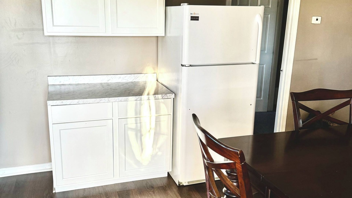 Bowling Green Apartment | Charming 2-bedroom apartment in lovely Bowling Green, with AC & WiFi