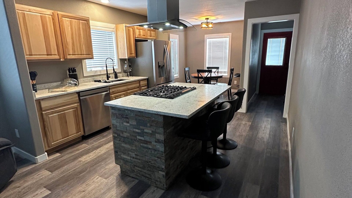 Klamath Falls House | Charming 2-bedroom house in Klamath Falls near Crater Lake and Lava Beds