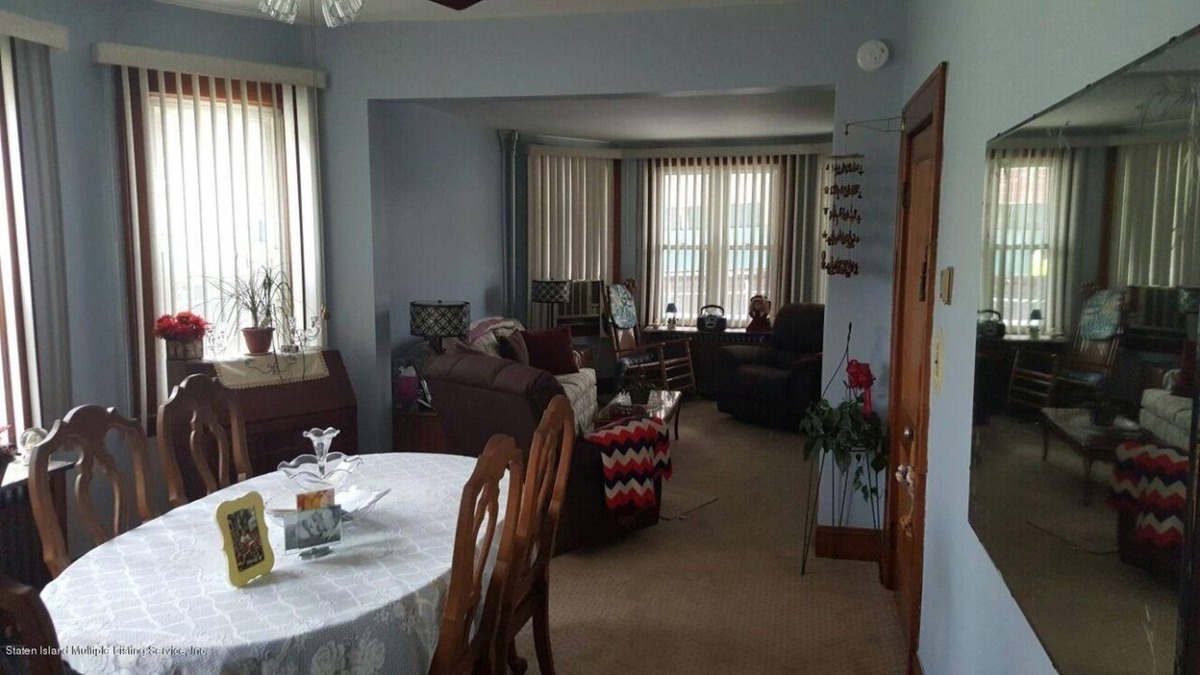 Port Richmond House | Charming 2 bedroom home, close to NYC