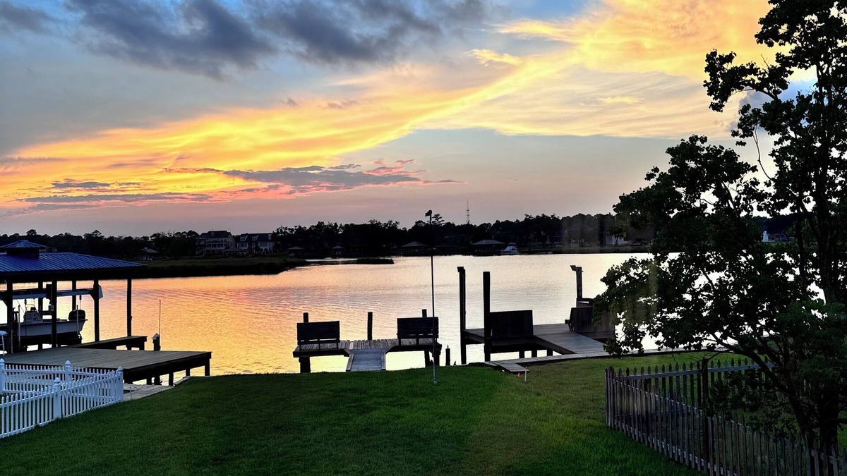 Gulfport House | Charming 2 bedroom 2 bath waterfront property located minutes from the beach.
