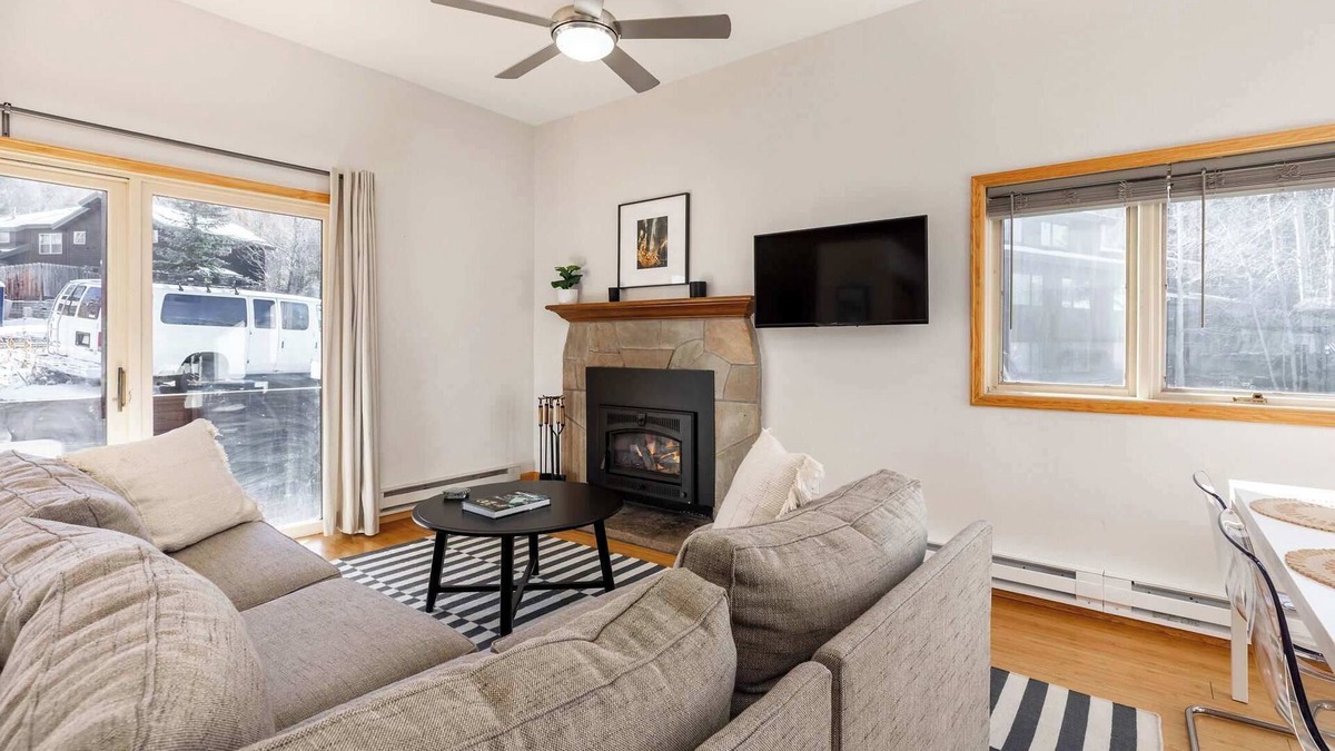 Eagle-Vail Condo | Charming 2 bedroom, 2 bath, On-Mountain in 10 Min!
