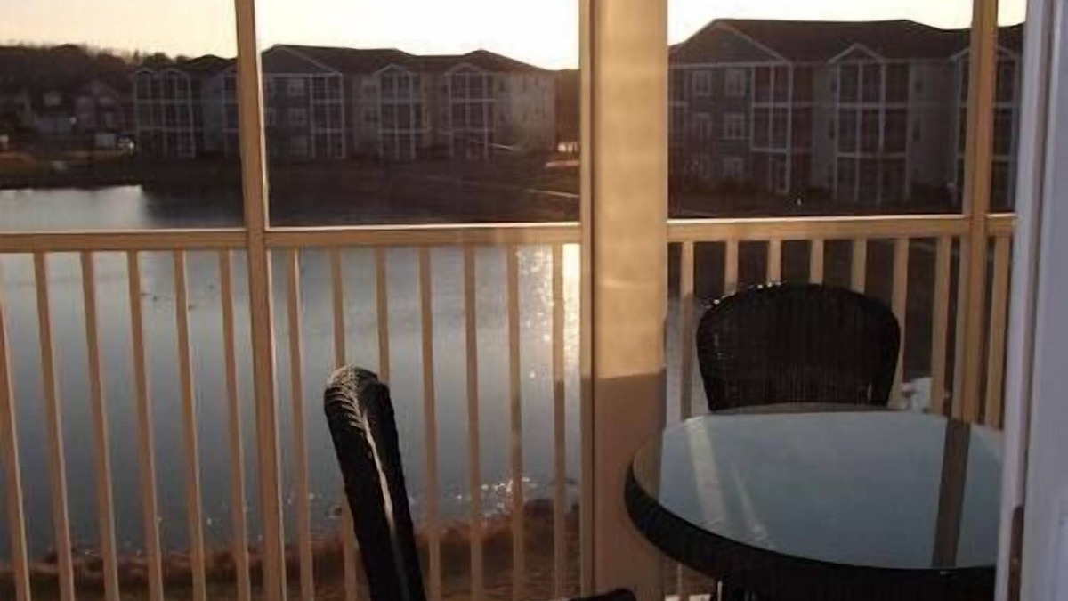 Historic District Condo | Charming 2 Bedroom/2 Bath Condo with Screened in Porch Villages at Five Points
