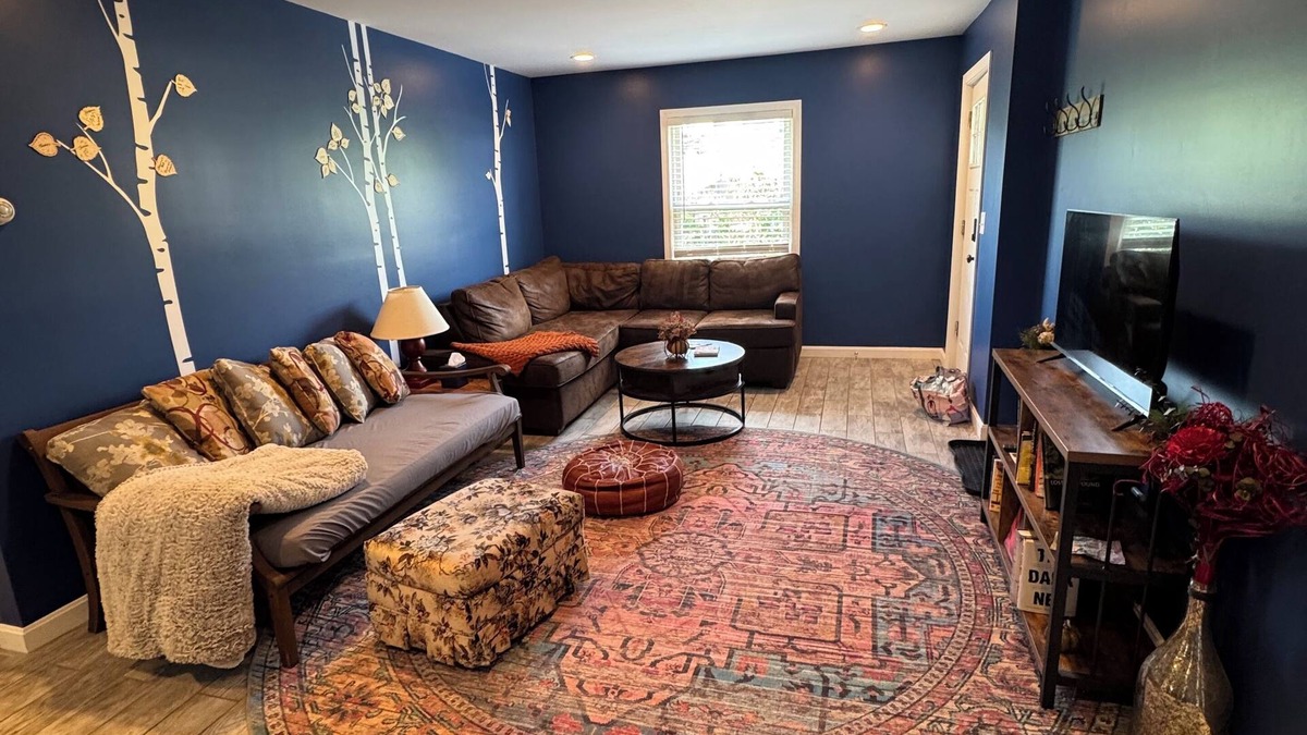 Bennington Apartment | Charming 2-bedroom apartment in superb Bennington with WiFi