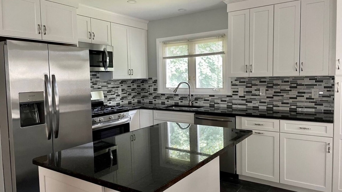 Mamaroneck House | Charming 2-bedroom apt with AC and WiFi in lovely Mamaroneck
