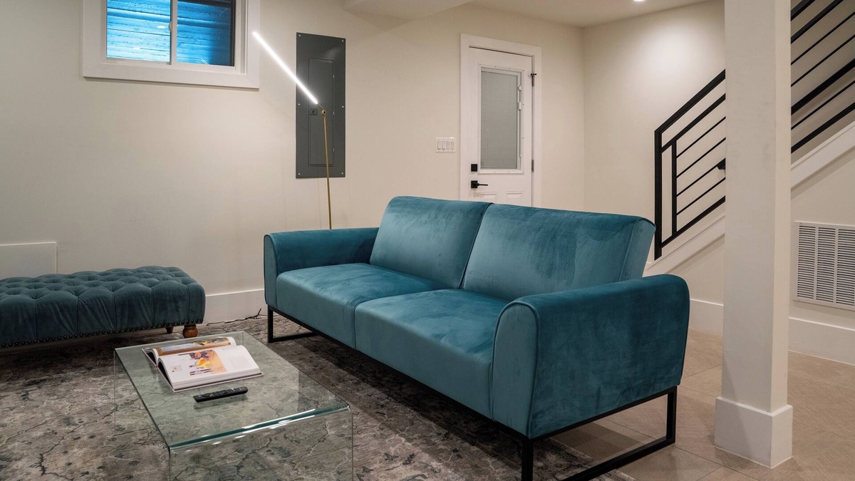 Brightwood Park Apartment | Charming 2-bedroom apartment in Washington with AC and parking