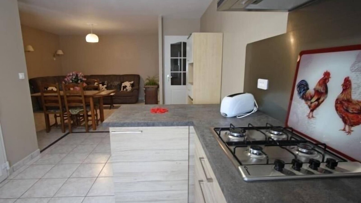 Hagecourt Cottage | Charming 2-Bedroom Apartment with Veranda, Terrace, and Modern Amenities