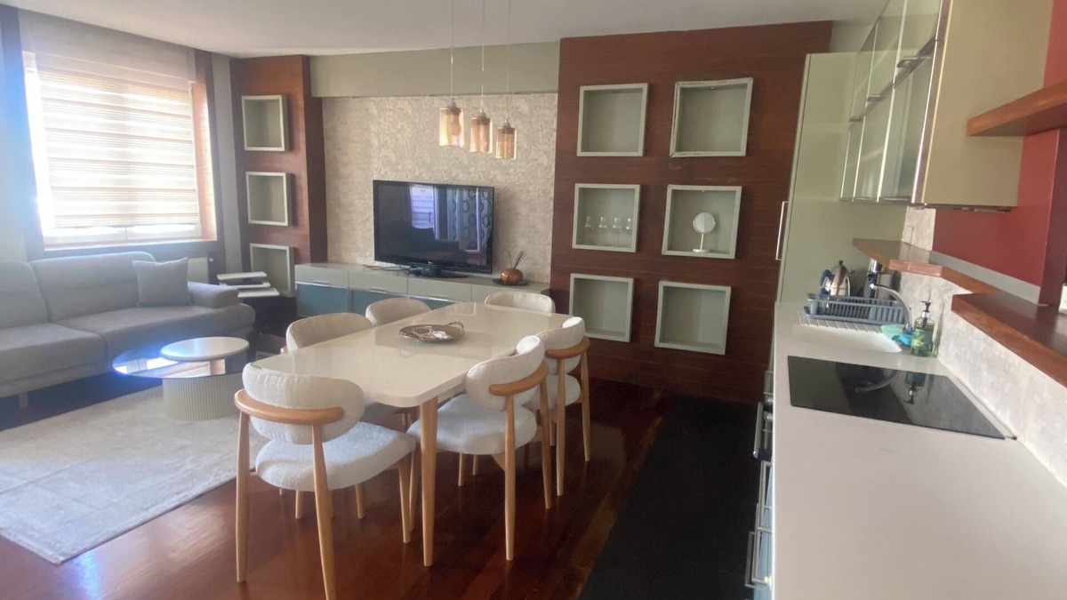 Sisli Apartment | Charming 2-bedroom apartment with AC in Istanbul Modern 2BR Flat Near Nişantaşı