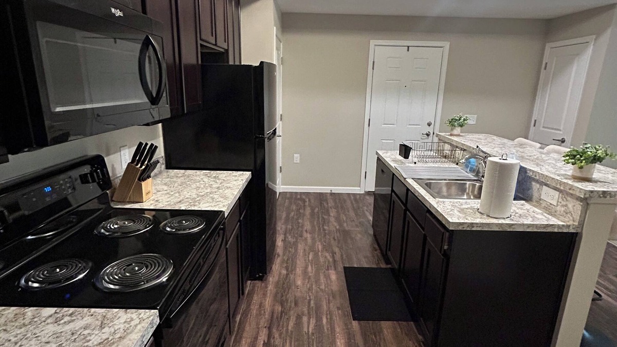 Northeast Columbus Apartment | Charming 2-bedroom apartment near Downtown Columbus