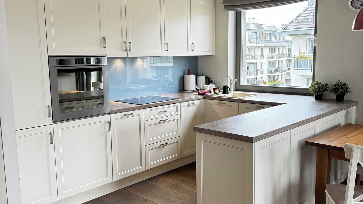 Fabryczna Apartment | Charming 2- bedroom apartment with AC, WiFi in marvelous Wroclaw