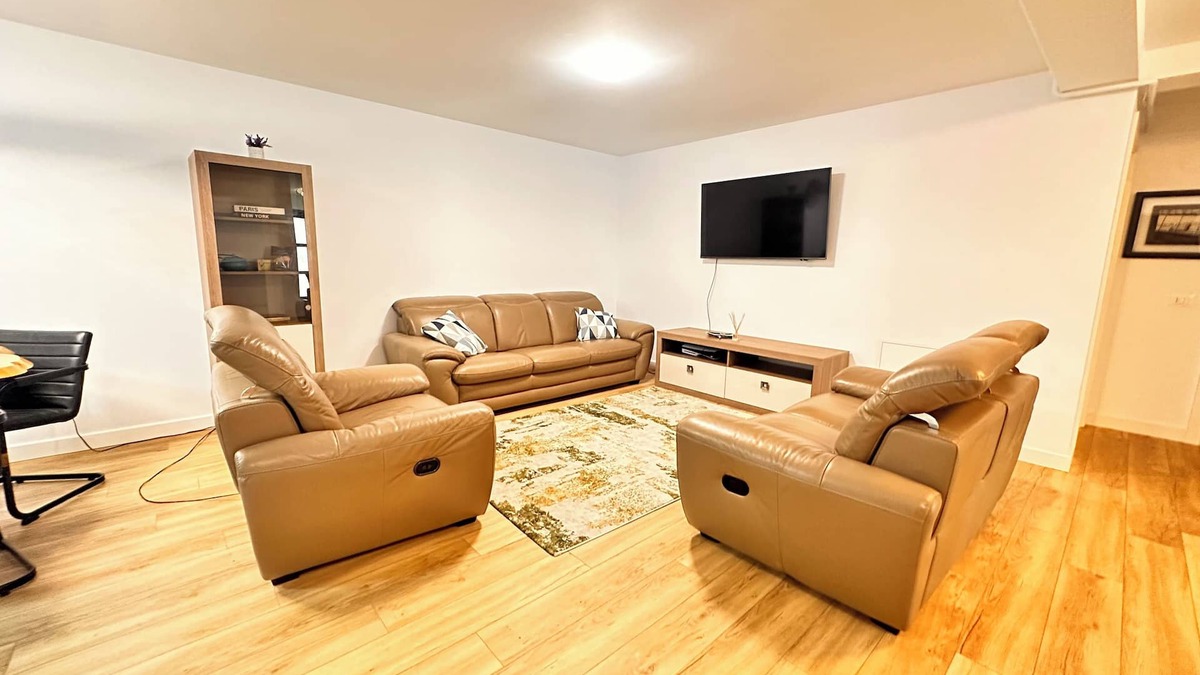 Suceava Apartment | Charming 2-bedroom apartment in Suceava