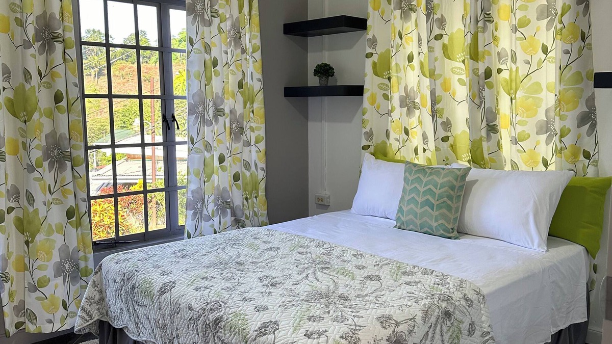 Port of Spain Apartment | Charming 2-bedroom apartment with WiFi, AC and incredible views in Maraval