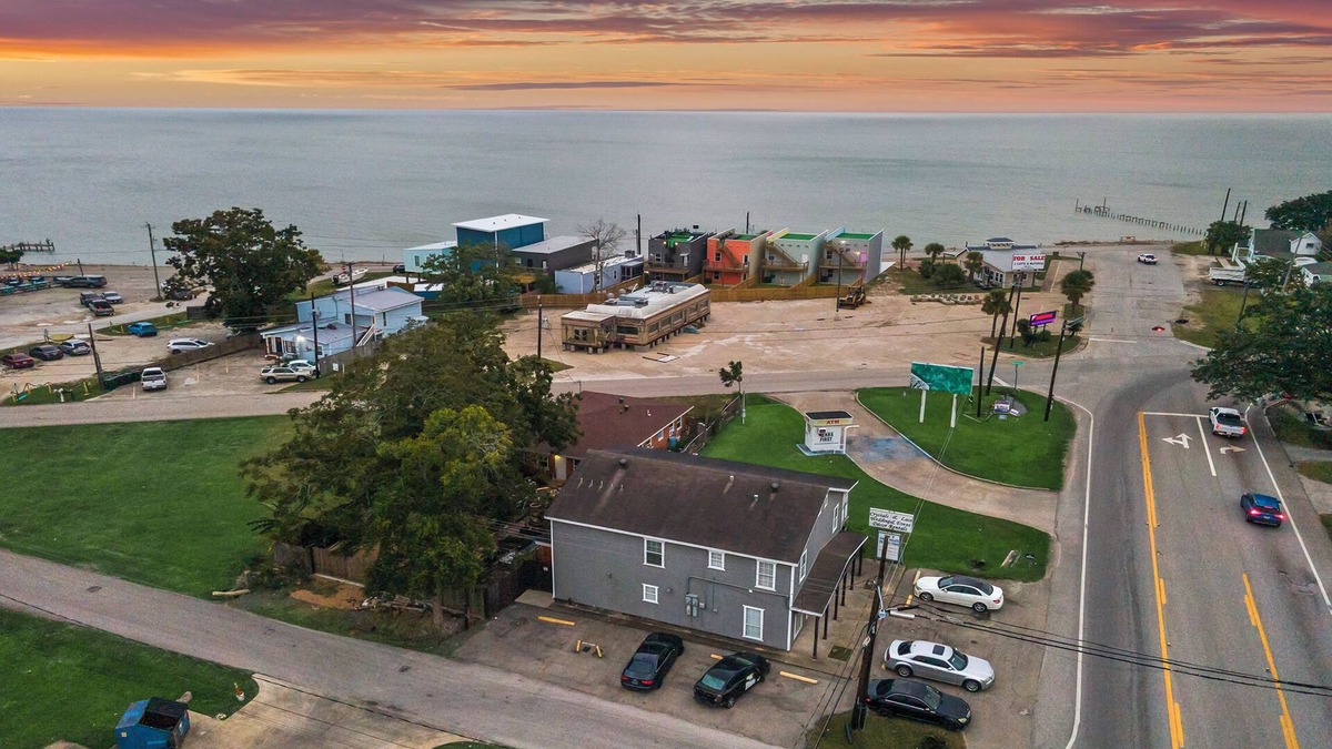 Bacliff Apartment | Charming 2-bedroom apartment near Galveston Bay