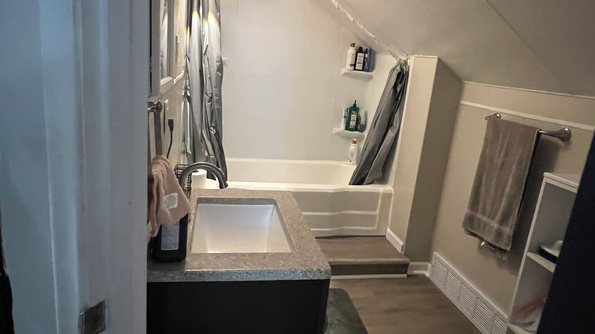 Toledo Apartment | Charming 2-bedroom apartment with WiFi, AC in amazing Toledo