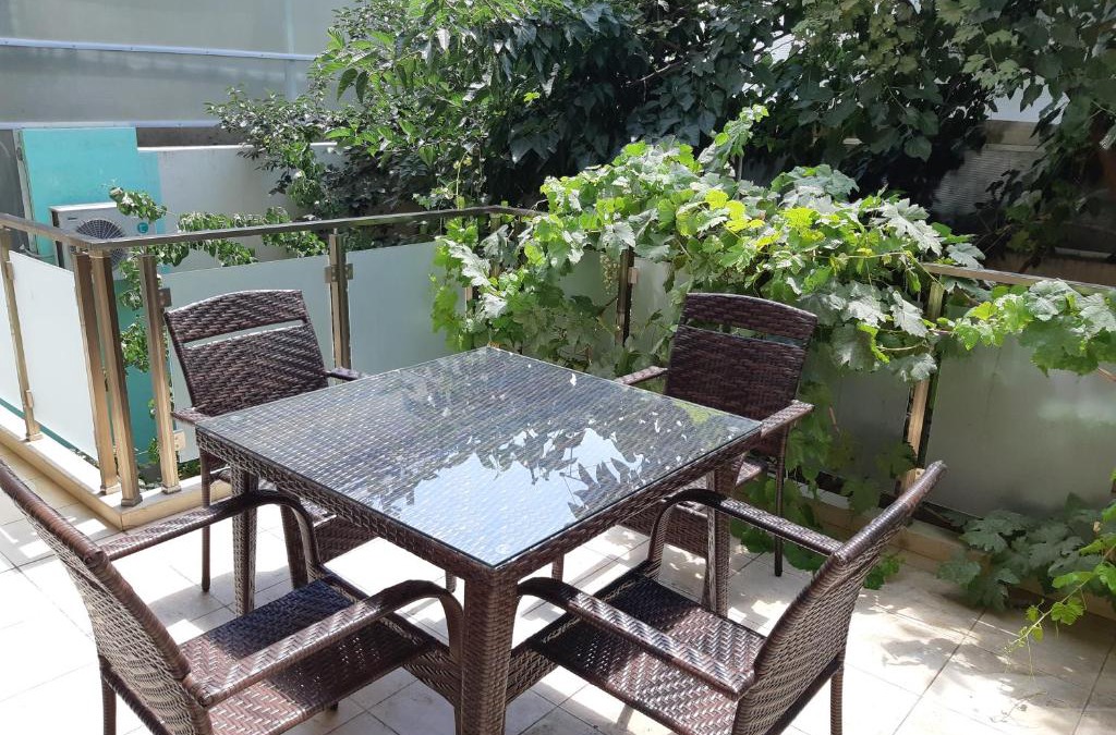 Baku Apartment | Charming 2 Bedroom Apartment near the City's Biggest Mall