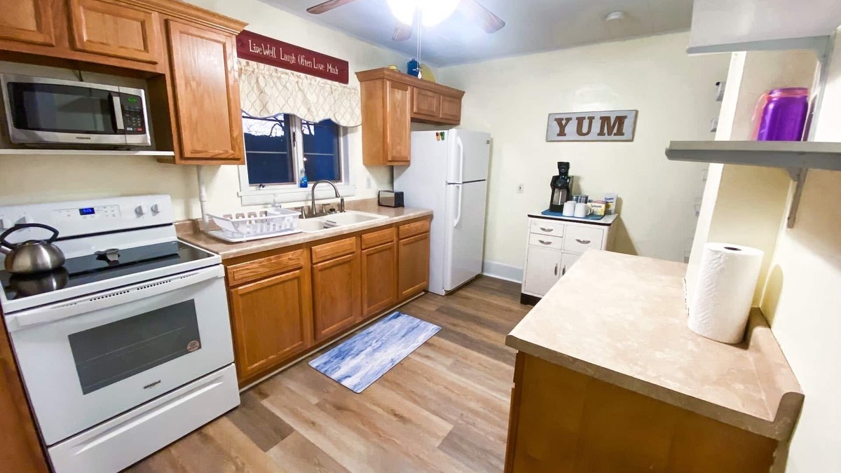 Windber Apartment | Charming 2-bedroom apt. with fully equipped kitchen, washer/dryer in Windber,