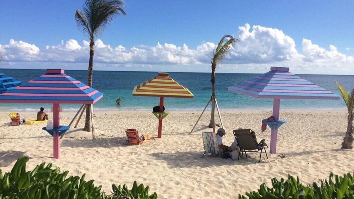 Windsor Park Condo | Charming 2-bedroom Beach Access Condo in marvelous Freeport, Lucaya