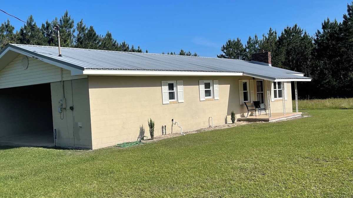 Coffee County Cottage | Charming 2-bedroom cottage in West Green