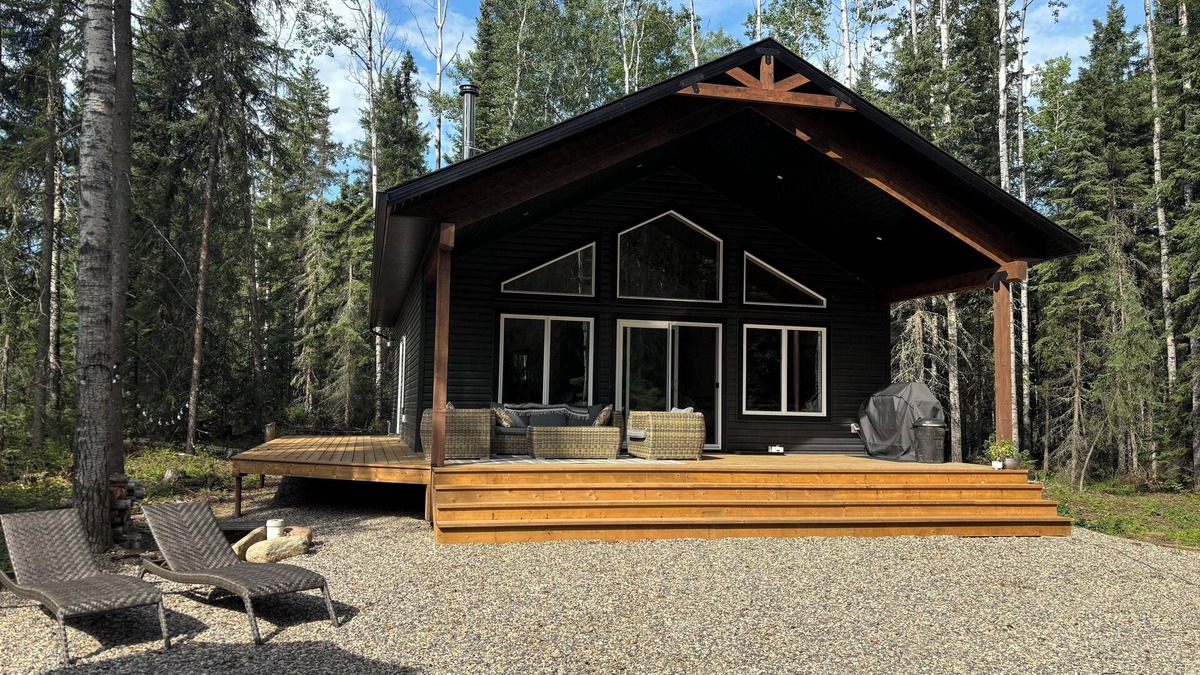 Saskatchewan House | Charming 2-bedroom cottage in Candle Lake
