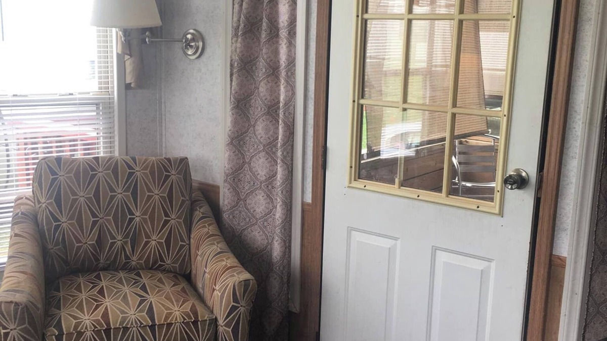 Bausman Cabin | Charming 2-bedroom cabin in lovely Lancaster County