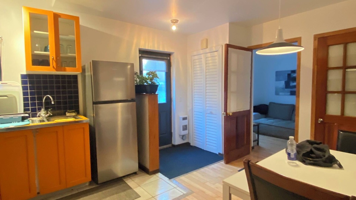 Plateau Mont Royal Condo | Charming 2-bedroom condo with WiFi, AC in marvelous Montréal