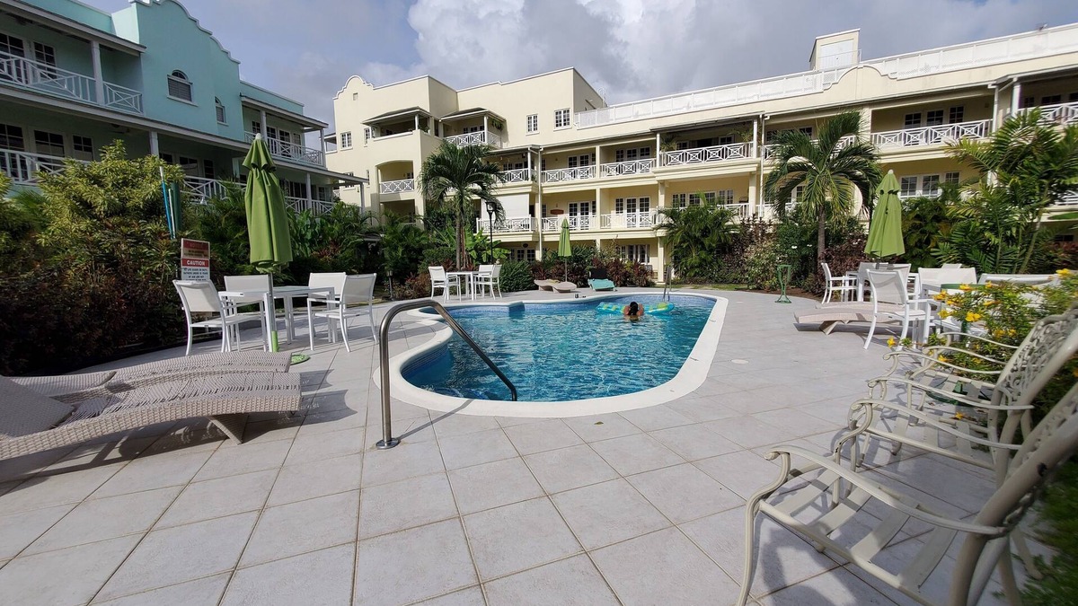 Hastings Condo | Charming 2-bedroom condo in fabulous Hastings area