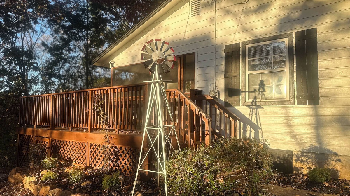 Franklin Cottage | Charming 2-bedroom cottage in Franklin, NC in the Great Smoky Mountains