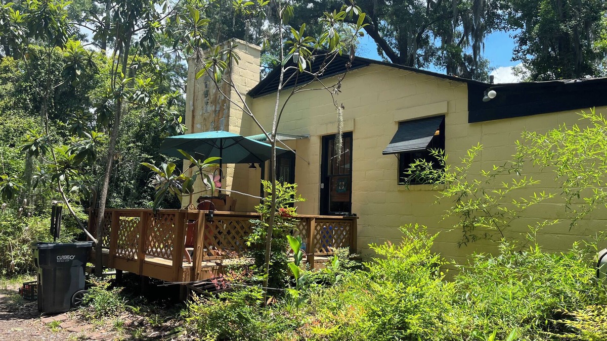 Savannah Cottage | Charming 2-bedroom cottage with fenced yard is pet friendly and waiting for you!