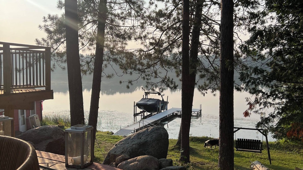 Eveleth Cottage | Charming 2-bedroom Enchanting Lake home with Rustic feel! Guest cabin n Sauna