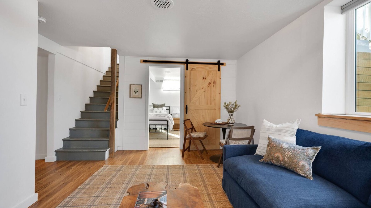 Franklin to the Fort Apartment | Charming 2-Bedroom Guest Suite in the Heart of Missoula