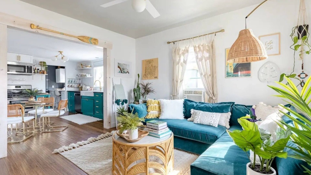 Belmont Heights House | Charming 2-bedroom House with Every Amenity in Quiet, Trendy Neighborhood