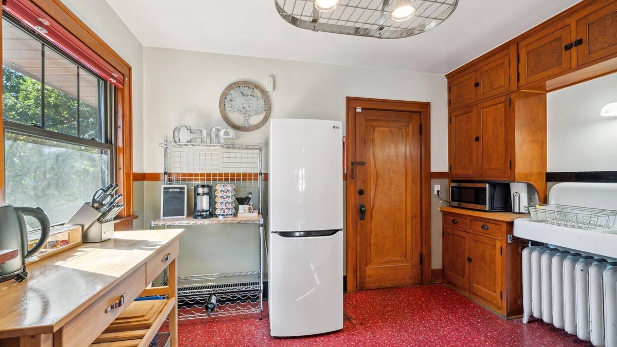 Union Park House | Charming 2-bedroom house in nice Saint Paul with WiFi, AC