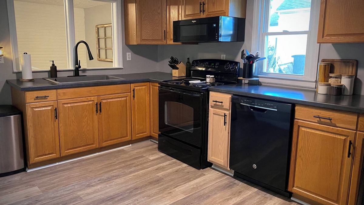 Wilmington House | Charming 2 Bedroom House on Wayne