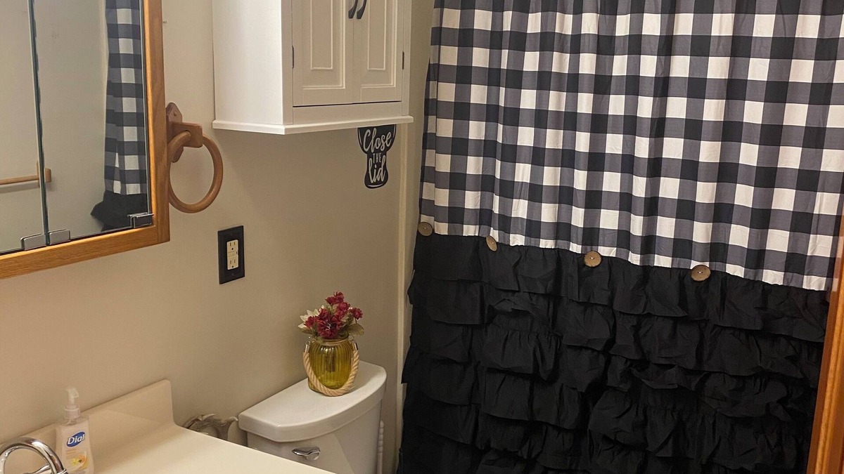 Hillsboro House | Charming 2-bedroom house in Hillsboro with Wi-Fi and a game room. Happy travels