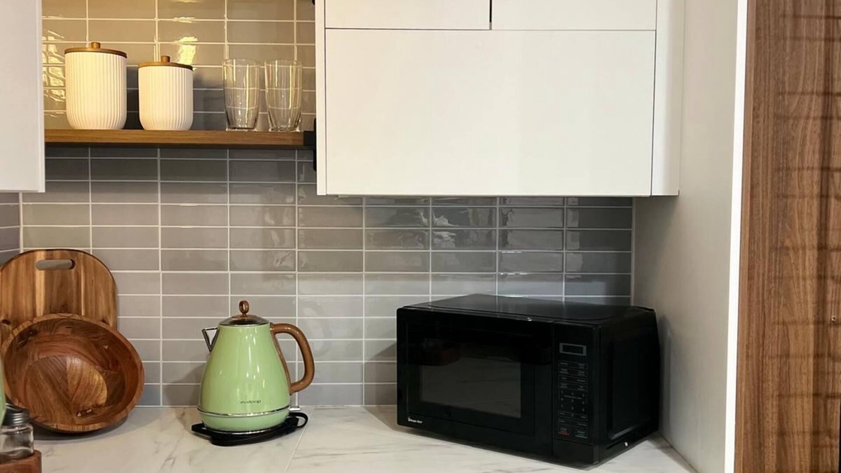 New Haven House | Charming 2-bedroom house with AC, WiFi in fantastic New Haven