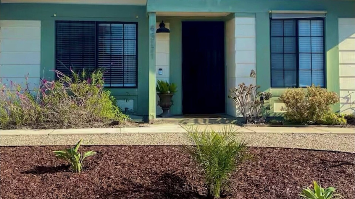 Guajome House | Charming 2-bedroom house with WiFi, AC in welcoming Oceanside