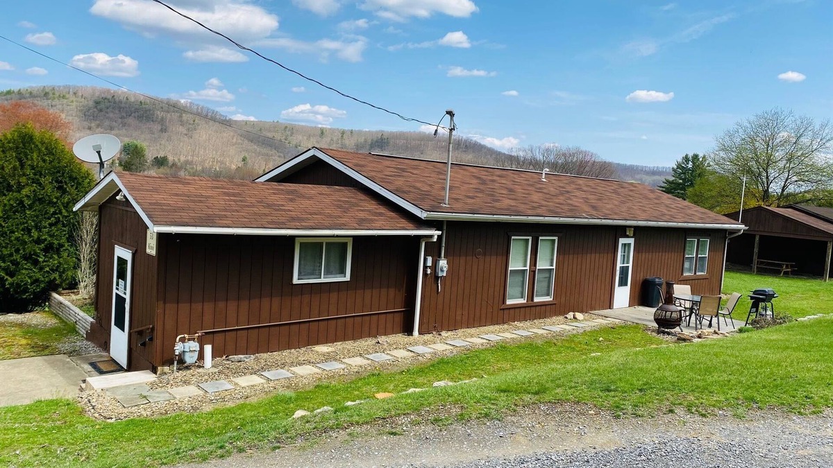 Force House | Charming 2 bedroom home in the heart of elk country.