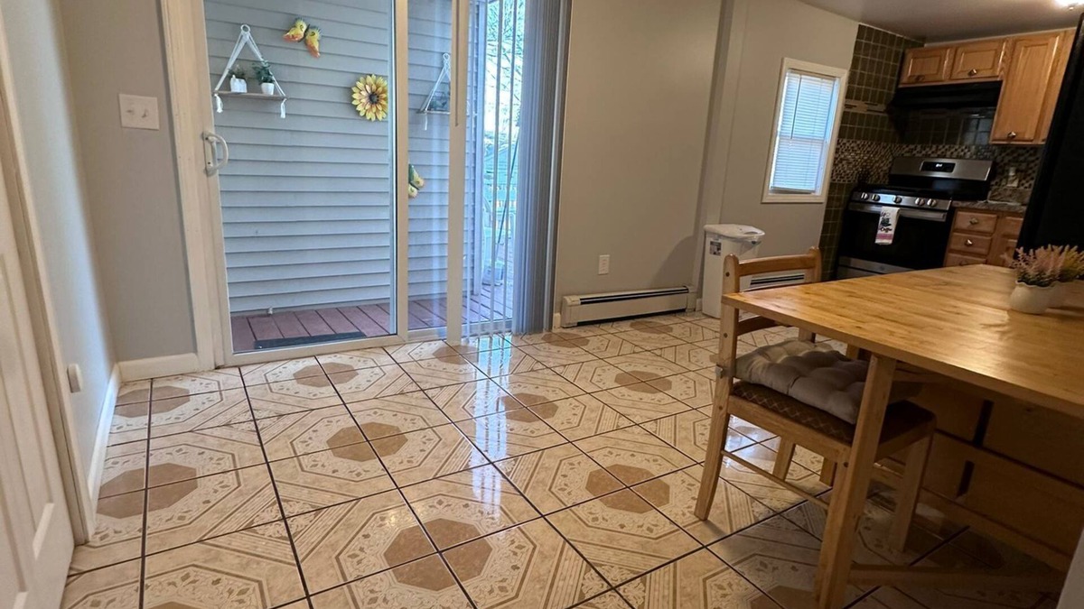 Meriden House | Charming 2-bedroom house with WiFi, AC in pleasant Meriden