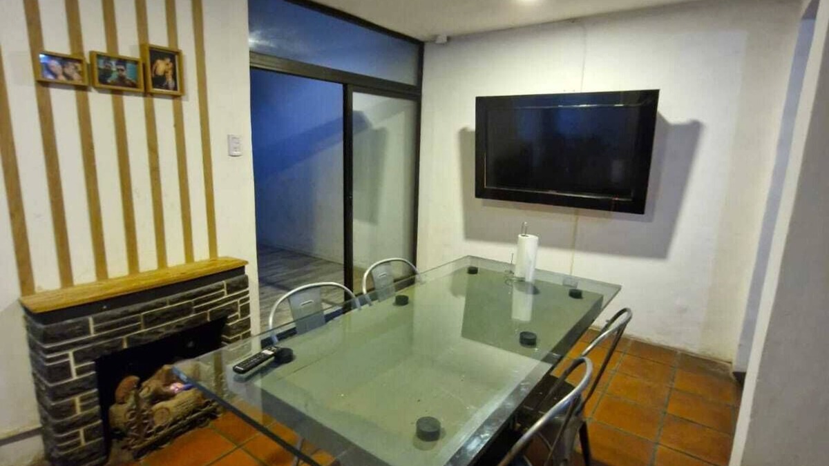 San Fernando House | Charming 2-bedroom house in lovely garden, 2 bedrooms, and with Wi-Fi