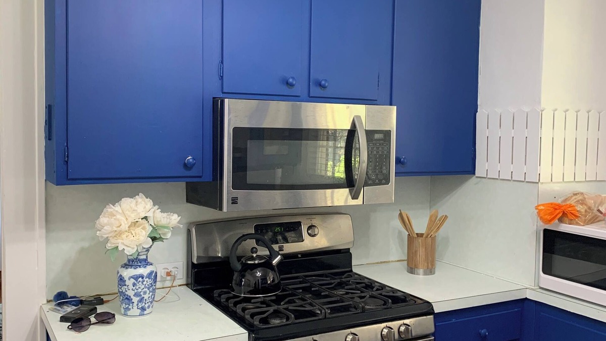 Albany House | Charming 2-bedroom house in historic downtown Albany with AC, WiFi