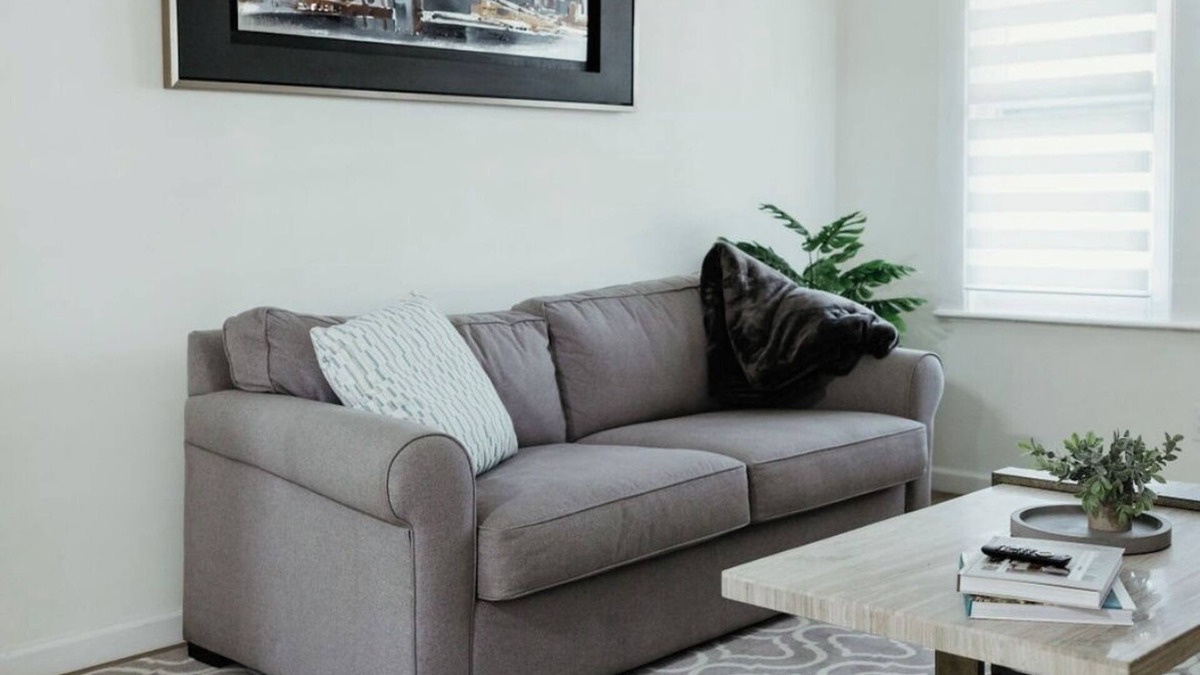 Easton House | Charming 2-bedroom house in serene Easton with WiFi, AC