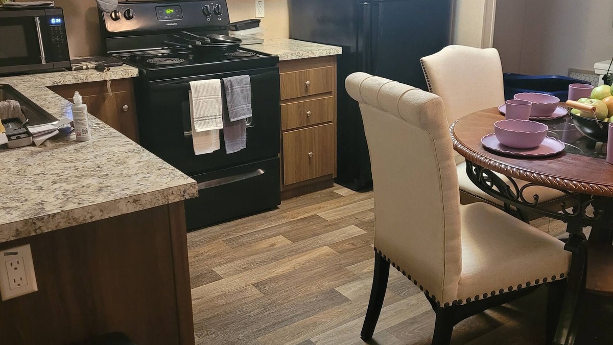 Eudora House | Charming 2-bedroom house with WiFi, AC in wonderful Eudora