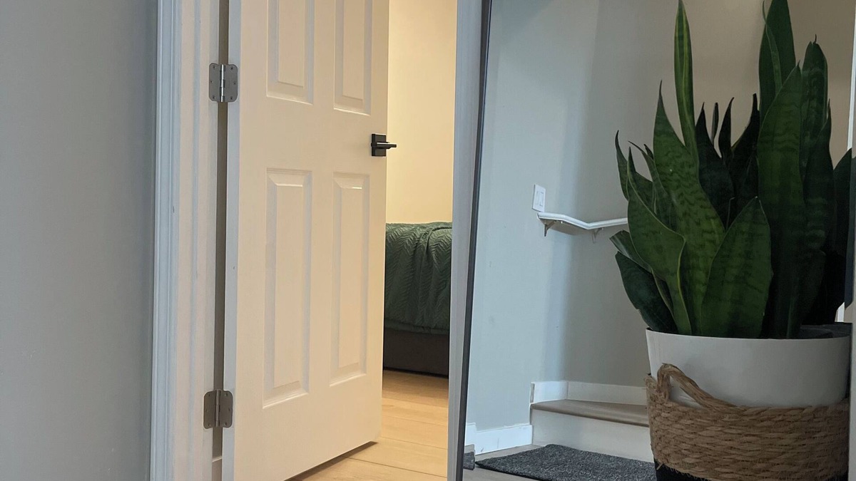 Kent House | Charming 2-bedroom house with AC and WiFi in enchanting Kent.