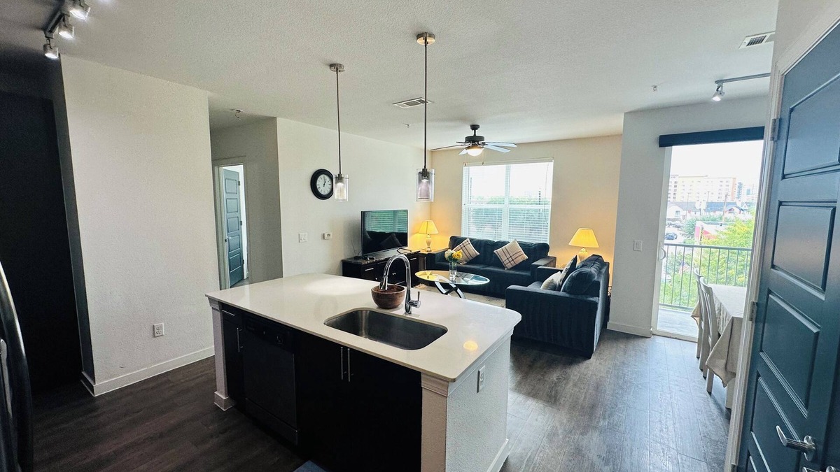 Braeswood Place House | Charming 2-bedroom in Houston Medical Center Next to NRG Stadium