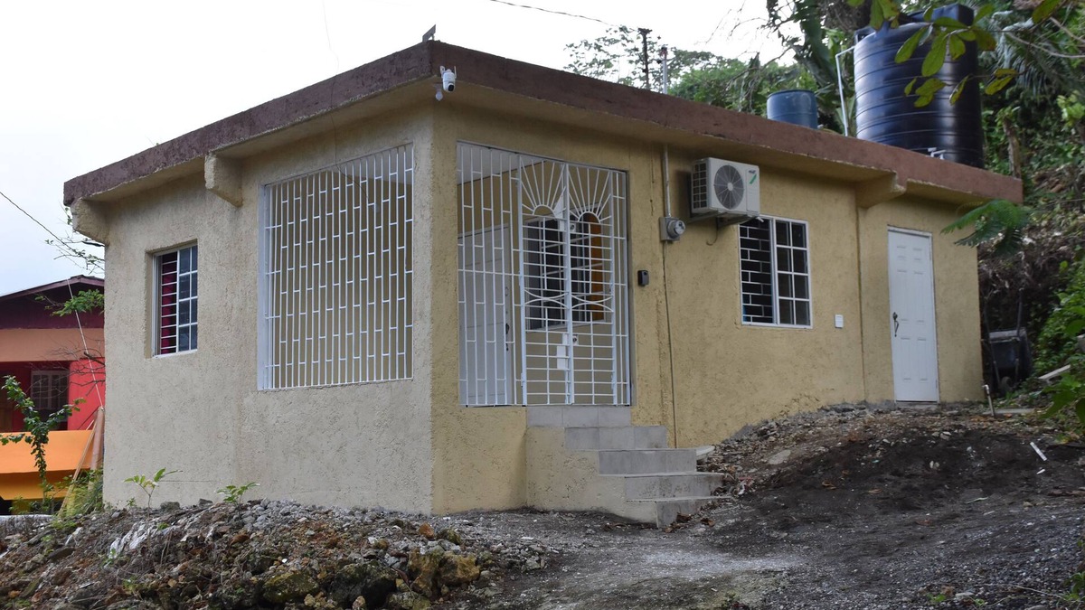 Port Antonio House | Charming 2-bedroom house with AC, WiFi in enchanting Port Antonio, Portland